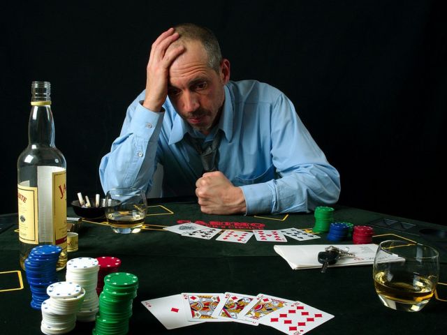 Phải luôn suy xét kỹ càng trong mỗi ván cược